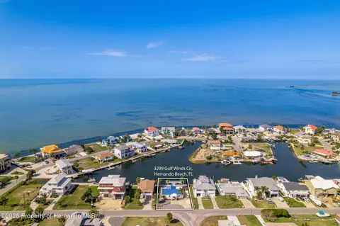 3299 Gulf Winds Cir, Hernando Beach, FL 34607