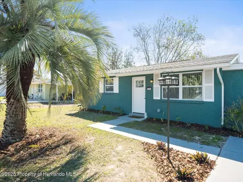 9384 Midway St, Spring Hill, FL 34608