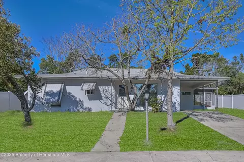 6343 Skyline Ct, Spring Hill, FL 34606
