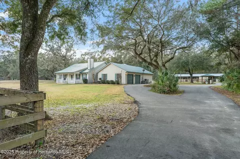 5329 Utopia Pl, Brooksville, FL 34601