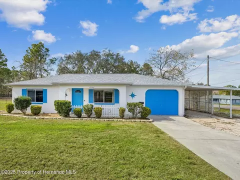 12511 Mountain Dove Rd, Weeki Wachee, FL 34614