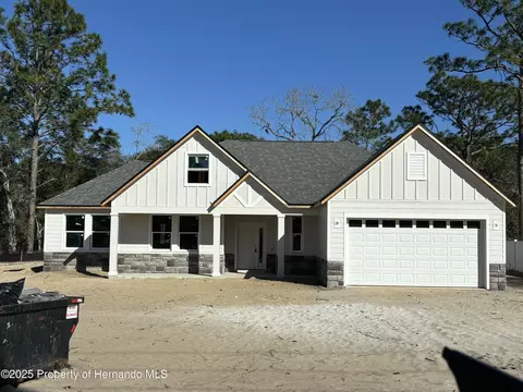 12508 Harris Hawk Rd, Weeki Wachee, FL 34614
