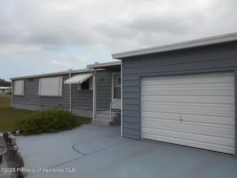 14440 Rialto Ave, Brooksville, FL 34613