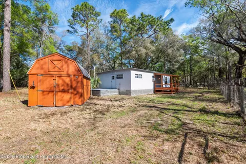 16115 Peach Orchard Rd, Brooksville, FL 34614