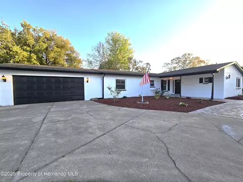 9308 Pinero St, Spring Hill, FL 34608