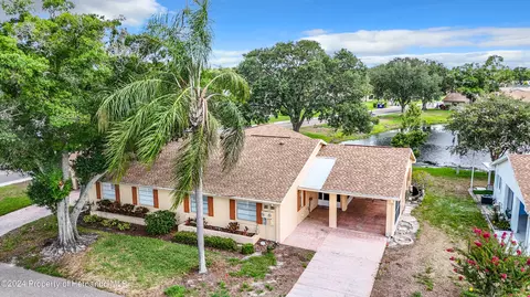 2245 Greenwich Dr #66, Sun City Center, FL 33573
