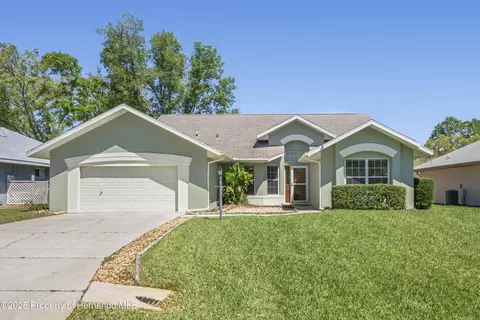 4255 N Mae West Way, Beverly Hills, FL 34465