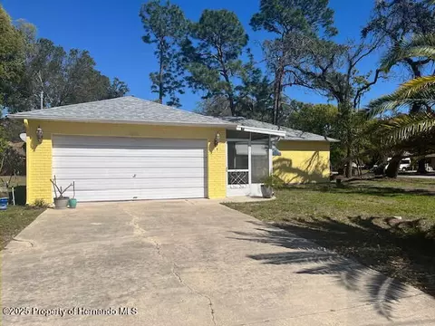 1332 Inca Ave, Spring Hill, FL 34608