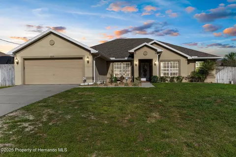 1018 Stratton Ave, Spring Hill, FL 34609