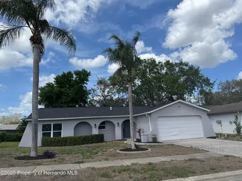 10919 Midland Bridge Rd, Hudson, FL 34667