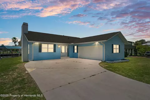 3362 Minnow Creek Dr, Hernando Beach, FL 34607