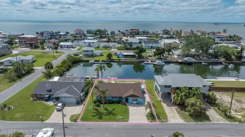 4271 Newport Dr, Hernando Beach, FL 34607