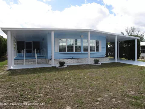 16221 Brookridge Blvd, Brooksville, FL 34613