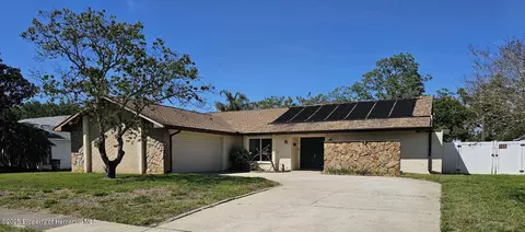 8019 Sylvan Dr, Hudson, FL 34667