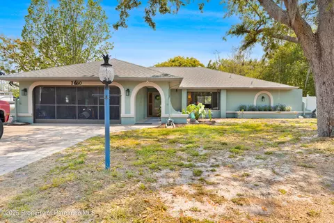 7660 Holiday Dr, Spring Hill, FL 34606
