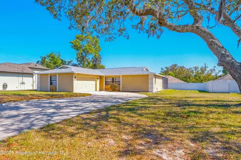 14136 Payne St, Spring Hill, FL 34606