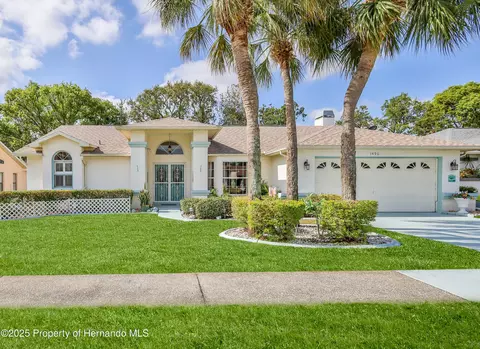 1496 Overland Dr, Spring Hill, FL 34608