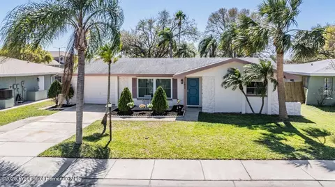1803 Forest Dr, Oldsmar, FL 34677