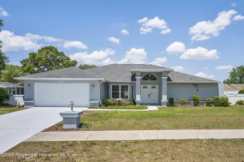 10235 Skyland St, Spring Hill, FL 34608