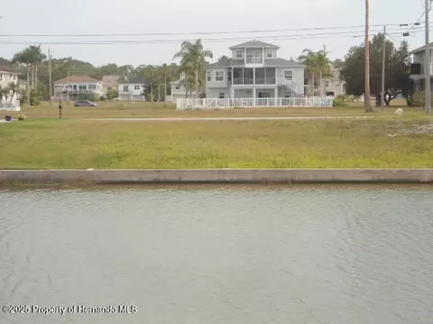 3415 Triggerfish Dr, Hernando Beach, FL 34607
