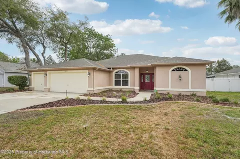 9434 Hayward Rd, Spring Hill, FL 34608