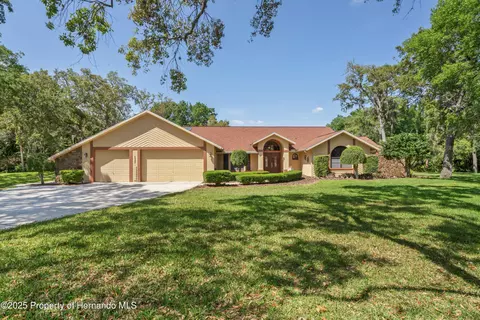 7353 Dogwood Cres, Spring Hill, FL 34607