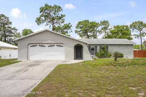 3353 Montano Ave, Spring Hill, FL 34609