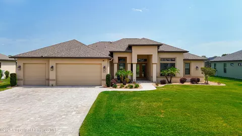 9125 Palm Beach Dr, Weeki Wachee, FL 34613