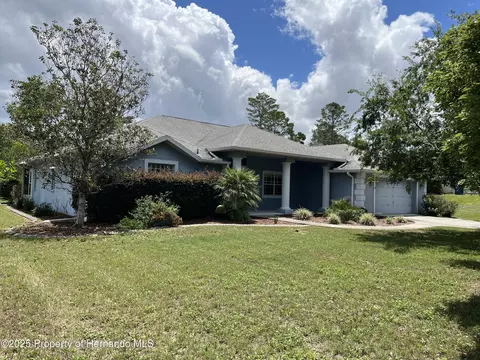 10054 Hernando Ridge Rd, Weeki Wachee, FL 34613