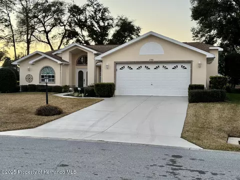 2300 Whisper Walk Dr, Spring Hill, FL 34609