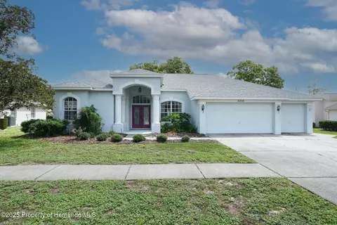 4048 St Ives Blvd, Spring Hill, FL 34609