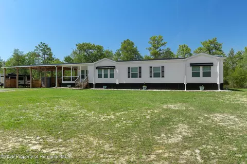 7113 E Shadywoods Ct, Floral City, FL 34436