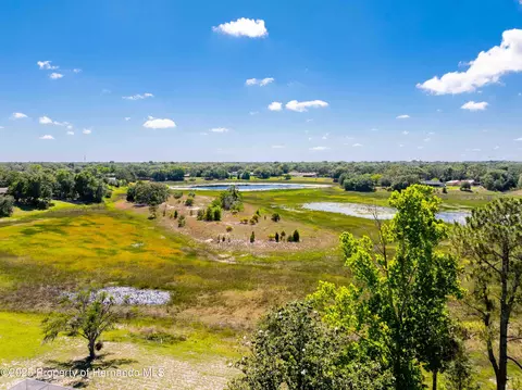 577 Waterfall Dr, Spring Hill, FL 34608
