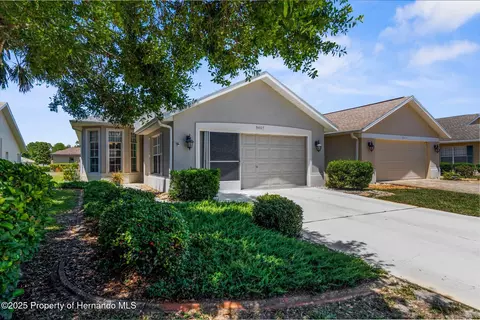 9407 Burnam Dr, Weeki Wachee, FL 34613