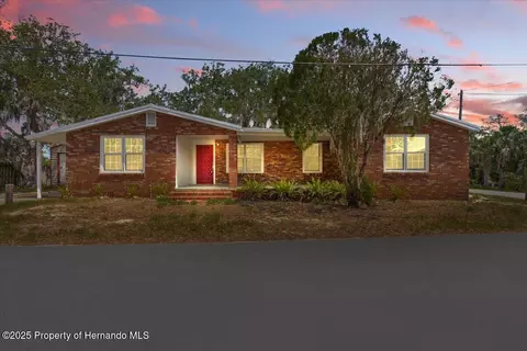 12301 Cedar St, Cedar Key, FL 32625