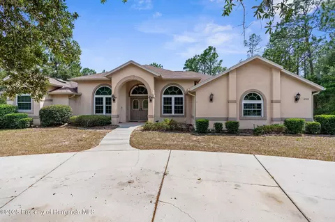 8518 N Linwood Loop, Citrus Springs, FL 34433