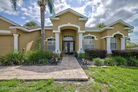 11422 Warm Wind Way, Weeki Wachee, FL 34613