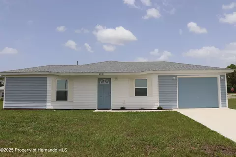 2001 W Royal Palm Dr, Dunnellon, FL 34434