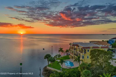 3236 Gulf Winds Cir, Hernando Beach, FL 34607