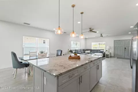 Kitchen - 5328 Baldock Ave, Spring Hill, FL 34608 photo 4 of 5