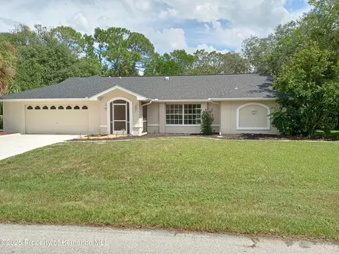 8410 Lakehill Ct, Spring Hill, FL 34608