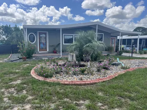 7448 Morelli Ave, Brooksville, FL 34613