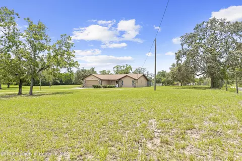 13180 Montour St, Brooksville, FL 34613