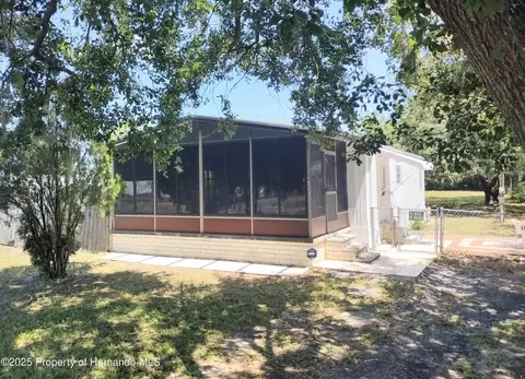 9507 Passaic Dr, Hudson, FL 34667