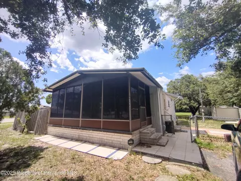 9507 Passaic Dr, Hudson, FL 34667