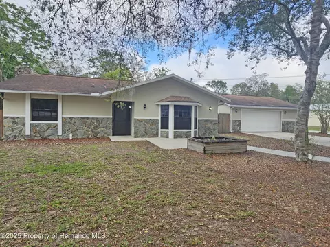 18232 Monteverde Dr, Spring Hill, FL 34610