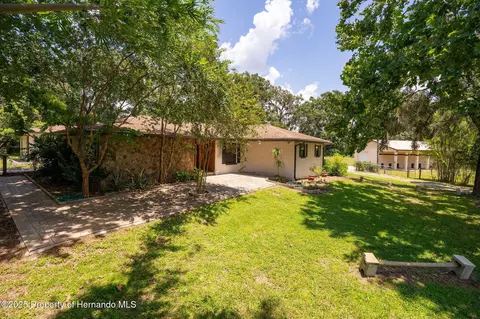 34955 Blanton Rd, Dade City, FL 33523