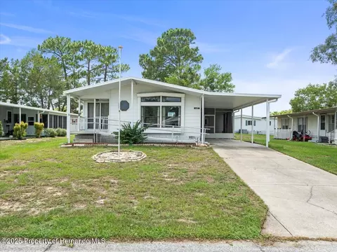 8017 Fiat Ave, Brooksville, FL 34613