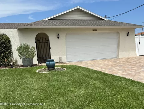 4385 7th Isle Dr, Hernando Beach, FL 34607