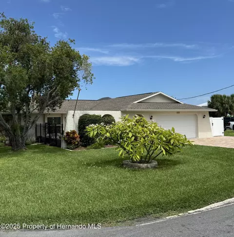 4385 7th Isle Dr, Hernando Beach, FL 34607 photo 3
